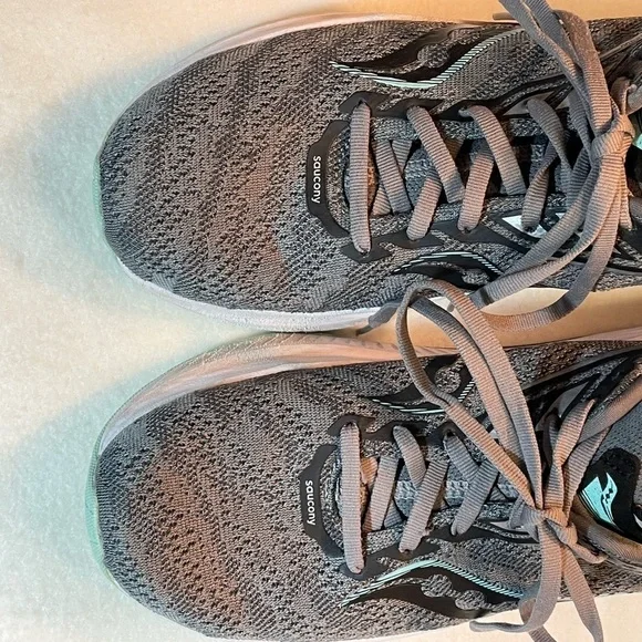 Saucony PWR Run Shoe - Picture 2 of 9